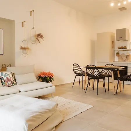 Casa Dante * بوتينيانو