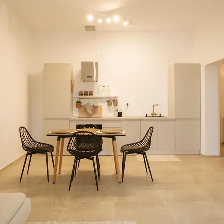 Casa Dante * بوتينيانو